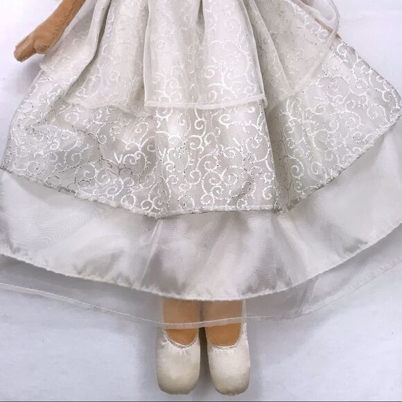 PLAY WONDER Bride 18” Plush Play Doll Wedding Dress - Picture 4 of 10
